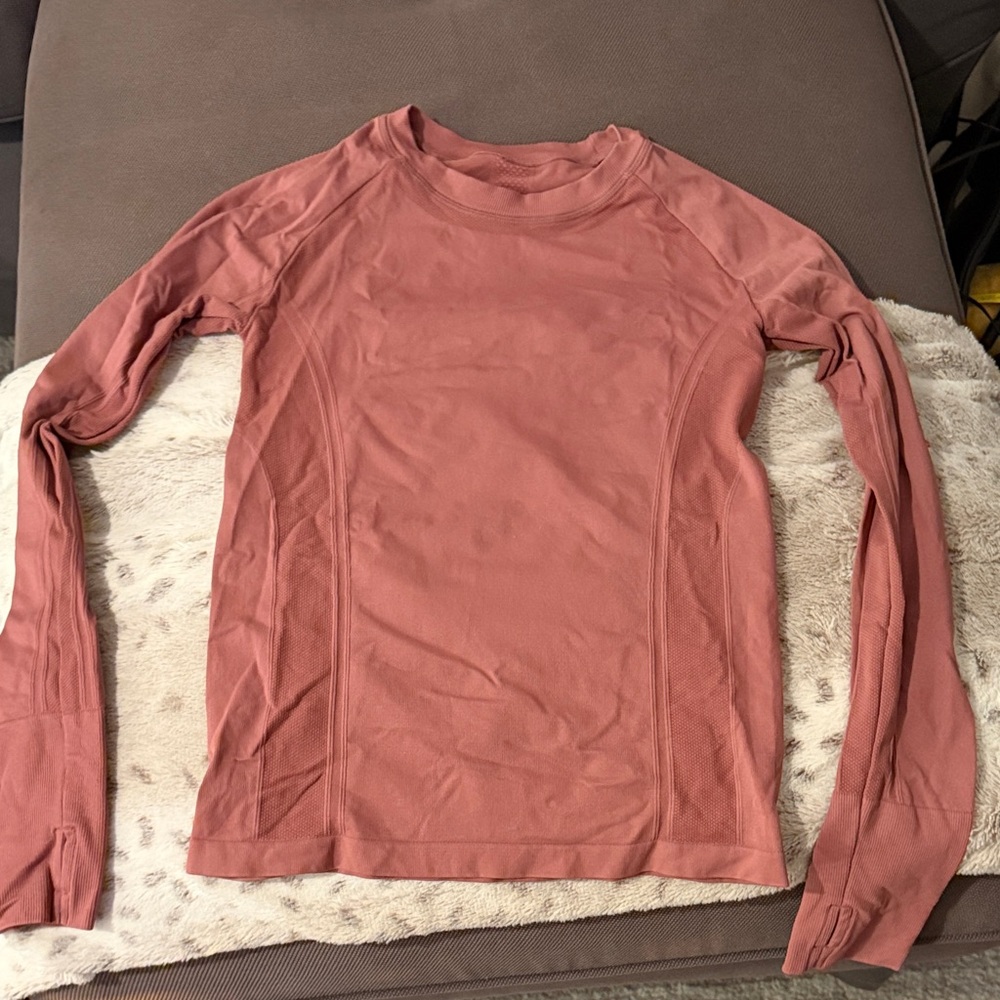 Women's Workout Long Sleeve Top in Dusty Pink